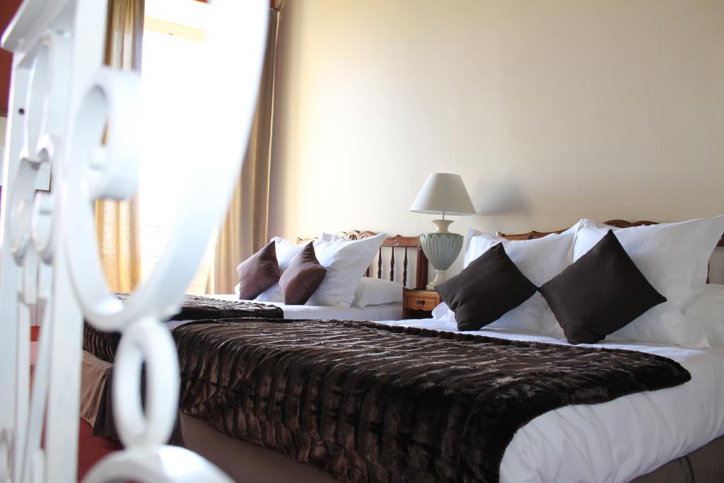 Hotel Raymond VII Cordes-sur-Ciel Quarto foto